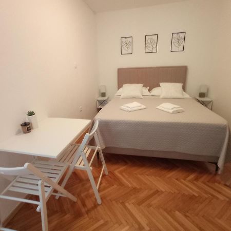 Dariana Appartement Makarska Buitenkant foto