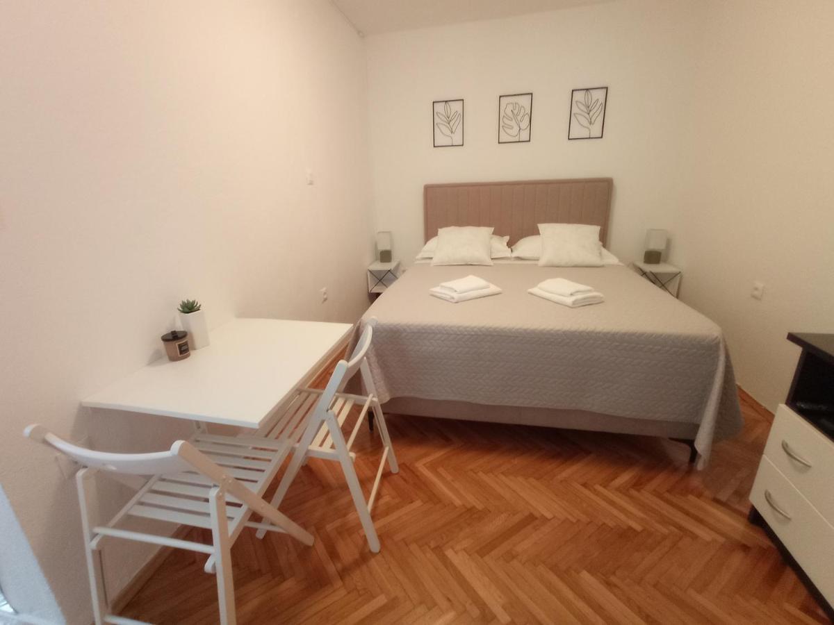 Dariana Appartement Makarska Buitenkant foto