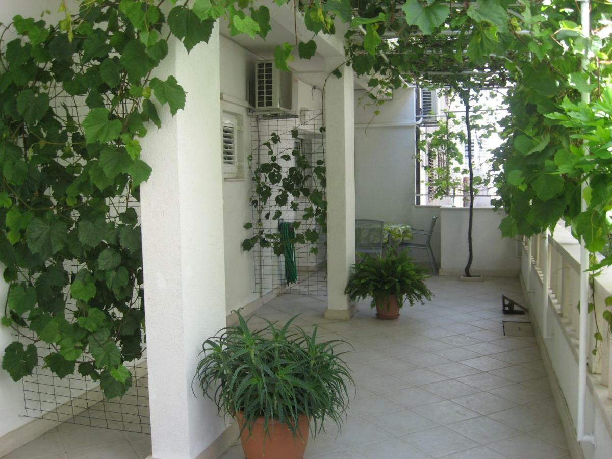 Dariana Appartement Makarska Buitenkant foto