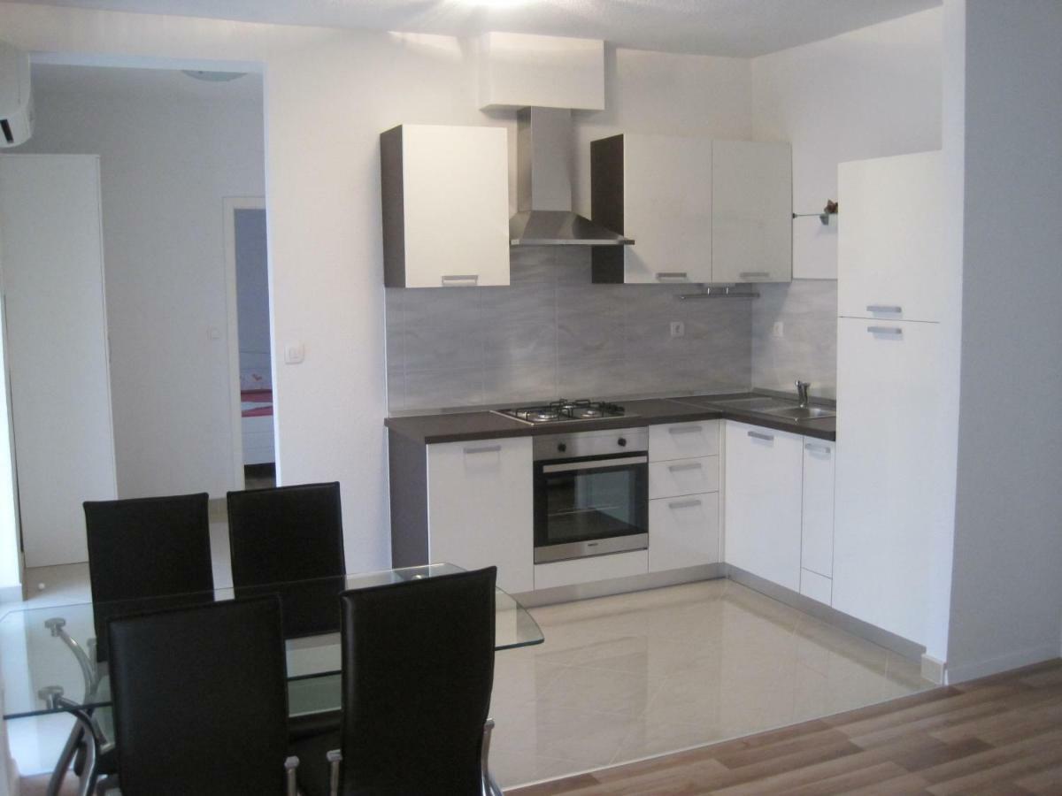 Dariana Appartement Makarska Buitenkant foto
